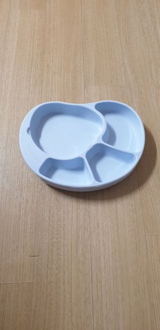 유비맘 캐릭터 실리콘 흡착 식판_색상 랜덤발송 — 5점을 준 리뷰어가 2020년 12월 올린 사용 사진