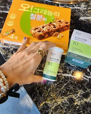 라엘 밸런스 3종 (질 건강 리스펙타 프로바이오틱스, 월경케어 보라지유, 요로건강 크랜베리) 랜덤 증정 1개 — 5점을 준 리뷰어가 2022년 11월 올린 사용 사진