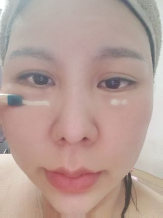 [NEW 탄력유턴 아이크림] AHC 유스 래스팅 리얼 아이크림 포 페이스 — 5점을 준 리뷰어가 2021년 3월 올린 사용 사진