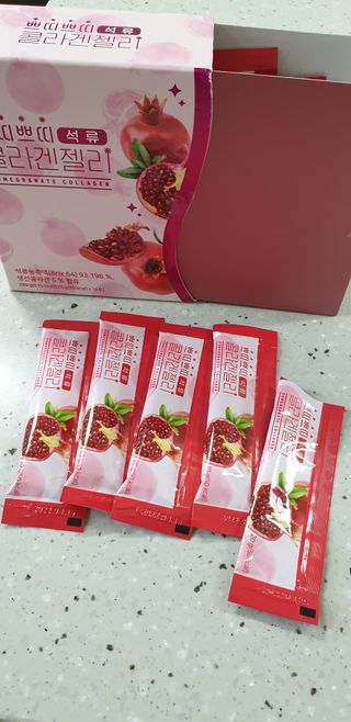 헬스업_쁘띠쁘띠석류콜라겐젤리_20g x 14포 — 5점을 준 리뷰어가 2020년 12월 올린 사용 사진