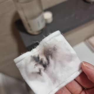 [후르디아] 눈시림없는 올영 립앤아이 리무버 — 4점을 준 리뷰어가 2024년 5월 올린 사용 사진