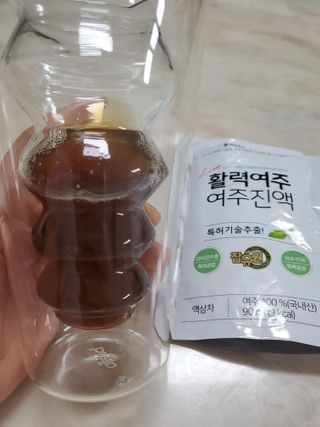 참유원 특허제조 활력 여주진액 여주즙 50포 — 5점을 준 리뷰어가 2022년 3월 올린 사용 사진