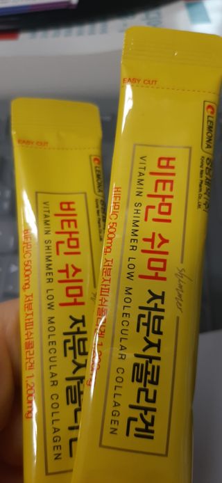 자연에온 경남제약 비타민 쉬머 저분자콜라겐 20g x 30포 — 5점을 준 리뷰어가 2021년 12월 올린 사용 사진