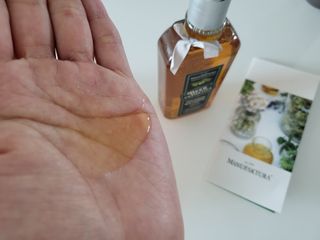 체코 비건화장품 마뉴팍투라 향좋은 천연 맥주샴푸 맥주샤워젤 — 5점을 준 리뷰어가 2022년 5월 올린 사용 사진