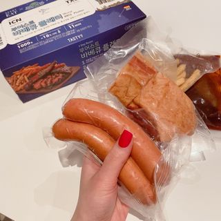 [테이스티나인] [레디잇x부루마불] 부어스트 바베큐 플래터 1000g — 3.5점을 준 리뷰어가 2022년 4월 올린 사용 사진