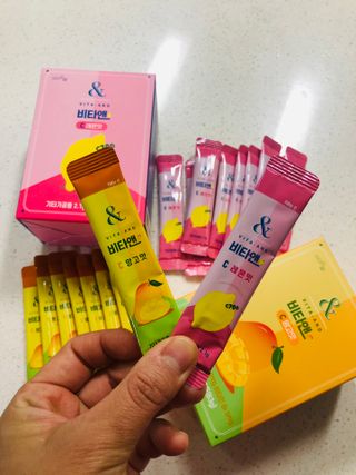 비타앤C 레몬맛, 망고맛 — 4점을 준 리뷰어가 2021년 4월 올린 사용 사진