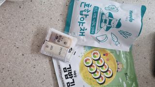 해풀잎 누구나 김밥*1ea [(혼합야채 35g *1ea,  김밥김 (5g, 5ea),  양념간장 (6g, 5ea), 참기름(5g, 2ea)] — 4.5점을 준 리뷰어가 2022년 7월 올린 사용 사진