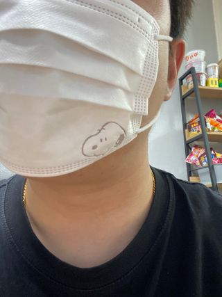 JHWORLD 스누피 마스크 정품 스누피 KF-AD 국내 비말차단 아동용 성인용 일회용 덴탈마스크 50매 — 5점을 준 리뷰어가 2021년 6월 올린 사용 사진