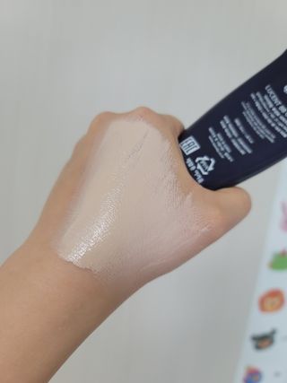 아이앤립 / EYENLIP 아이앤립 루센트 비비크림 2 Color — 2점을 준 리뷰어가 2021년 5월 올린 사용 사진