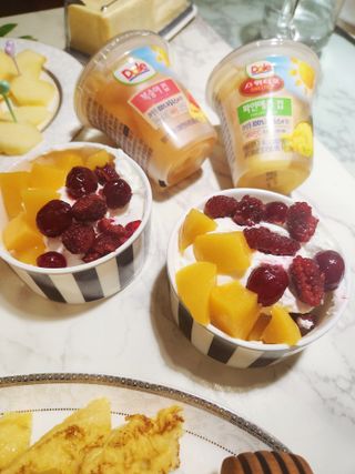 돌 MF[Dole] 파인애플컵/망고컵/복숭아컵 198g 6입X1박스 (맛 1가지 랜덤 발송) — 5점을 준 리뷰어가 2023년 6월 올린 사용 사진