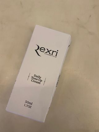 렉스리 데일리 톤업 크림 Rexri Daily Tone Up Cream — 4점을 준 리뷰어가 2022년 7월 올린 사용 사진