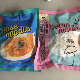 [푸딩팩토리] 로제누들떡볶이 500g / 까르보나라크림누들떡볶이 500g — 5점을 준 리뷰어가 2022년 8월 올린 사용 사진