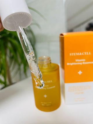 체르엠 스템앤셀 비타민 브라이트닝 에센스 30ml 1개 — 5점을 준 리뷰어가 2021년 12월 올린 사용 사진