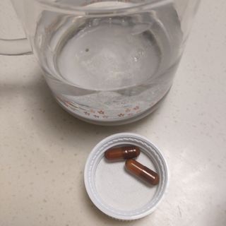 프리마인 홍삼의 강력한 에너지, 이제는 흡수율을 높인 최첨단 캡슐로 간편하게 초고속 충전하세요. — 4점을 준 리뷰어가 2022년 3월 올린 사용 사진