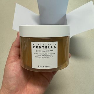 스킨1004 [SKIN1004] 마다가스카르 센텔라 퀵 카밍 패드 70매 130ml — 5점을 준 리뷰어가 2024년 9월 올린 사용 사진