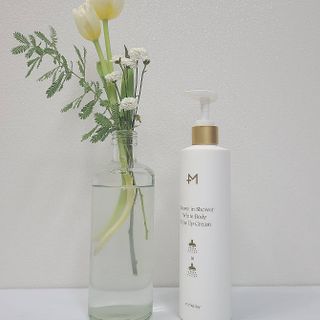 [엠메이데이] 샤워인샤워 화이트 바디 톤업크림 300g — 5점을 준 리뷰어가 2021년 12월 올린 사용 사진