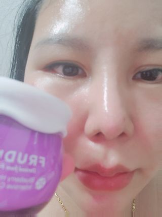 [후르디아] 72시간 블루베리 속살 수분크림 — 4점을 준 리뷰어가 2021년 5월 올린 사용 사진