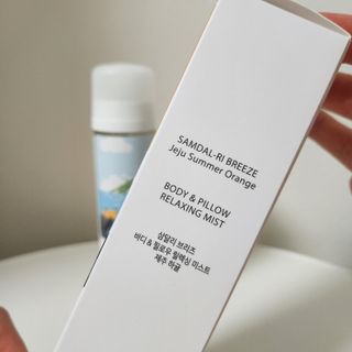 제주인디 삼달리 브리즈 바디&필로우 릴렉싱 미스트 제주 하귤 — 5점을 준 리뷰어가 2023년 2월 올린 사용 사진