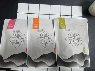 오봉산꽃부각 [만나식품] 오봉산 꽃부각 3가지 맛(오리지널, 새우맛, 매운고추맛) — 5점을 준 리뷰어가 2023년 1월 올린 사용 사진