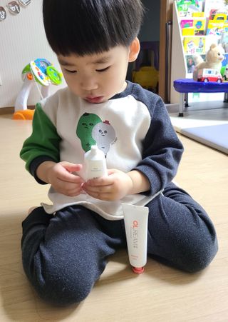 클림 9월 28일, 출시 손 세정의 번거로움을 없앤 핸드크림 — 5점을 준 리뷰어가 2021년 2월 올린 사용 사진