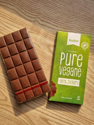 당류2g 자일리톨로 단맛을낸 슈카 퓨어비건 무설탕초콜릿 Xucker vegan 2개입 — 4.5점을 준 리뷰어가 2021년 4월 올린 사용 사진