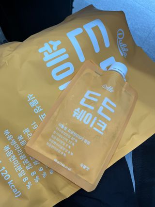 [덜다] 든든 식물성 단백질 쉐이크 40g X 7입 (곡물/딸기) — 4.5점을 준 리뷰어가 2023년 8월 올린 사용 사진
