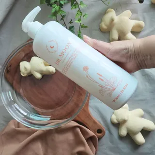 프리[닥터문] 유산균 락토케어 질경초 여성청결제 1000ml (젤타입) — 5점을 준 리뷰어가 2022년 5월 올린 사용 사진