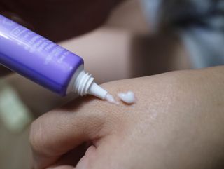 크리스티앙 브르통 리프톡스 360도 입체 아이크림 15ml — 5점을 준 리뷰어가 2022년 10월 올린 사용 사진