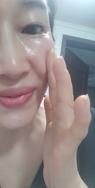 스킨큐어 산다화 순한 클렌징 동백 오일 200ml — 5점을 준 리뷰어가 2023년 5월 올린 사용 사진