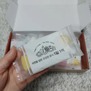 [푸디푸디] 1일1떡!  가래떡 낱개포장 아침식사 식사대용! 7종 세트 혼합 (1BOX=14개입) — 5점을 준 리뷰어가 2022년 4월 올린 사용 사진