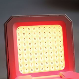LEDi:Y(레이디) 에임텍 LED 뷰티디바이스 Ledi-y 레이디 — 5점을 준 리뷰어가 2023년 2월 올린 사용 사진