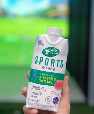 셀렉스스포츠 셀렉스 스포츠 웨이 프로틴 복숭아_ 330ml x 12팩 — 5점을 준 리뷰어가 2021년 7월 올린 사용 사진
