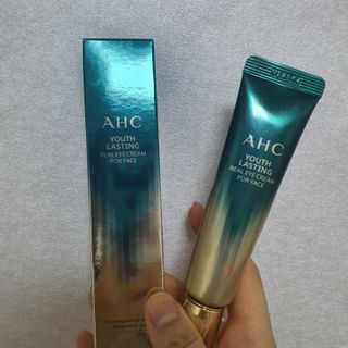 [NEW 탄력유턴 아이크림] AHC 유스 래스팅 리얼 아이크림 포 페이스 — 5점을 준 리뷰어가 2021년 3월 올린 사용 사진