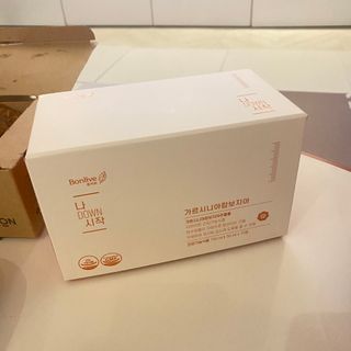 12월 15일 출시, 건강기능식품 브랜드 본리브 나 다운 시작 제품 3종 — 5점을 준 리뷰어가 2021년 1월 올린 사용 사진