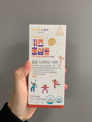 베거스코리아 [콜리케어] 키즈 홍삼콜리 딸기맛 14포 — 5점을 준 리뷰어가 2021년 10월 올린 사용 사진