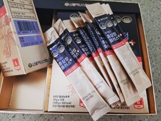 서울약사신협_투데이홍삼정플러스스틱_10g x 30포 — 4점을 준 리뷰어가 2021년 5월 올린 사용 사진