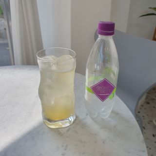 몽베스트 Montbest with Sparkling water Lemon OR Lime 20병(랜덤) — 5점을 준 리뷰어가 2024년 4월 올린 사용 사진