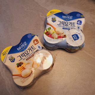 매일바이오 그릭요거트 오리지널 플레인 4개, 로스터리 커피믹스 4개 — 4점을 준 리뷰어가 2021년 12월 올린 사용 사진