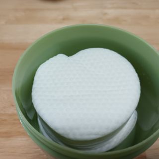 [후르디아] 약산성  모공 필링 패드(70매) — 5점을 준 리뷰어가 2022년 4월 올린 사용 사진