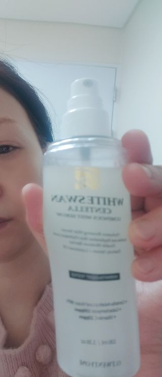 오투에니원 화이트스완 센텔라 루미너스 미스트 세럼 100ml — 4점을 준 리뷰어가 2023년 1월 올린 사용 사진