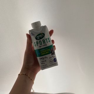 셀렉스스포츠 셀렉스 스포츠 웨이 프로틴 초콜릿 _ 330ml x 12팩 — 5점을 준 리뷰어가 2021년 5월 올린 사용 사진