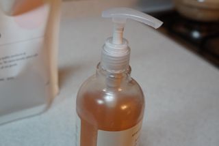 심플리오리빙 어니스트 주방세제 본품 500ml + 리필 900ml (코코넛향) — 5점을 준 리뷰어가 2022년 6월 올린 사용 사진
