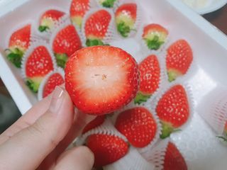 옳음 딸기 논산 설향 딸기 900g 산지직송 — 5점을 준 리뷰어가 2021년 1월 올린 사용 사진