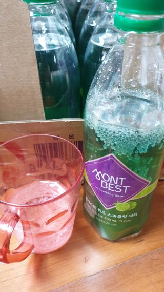 몽베스트 Montbest with Sparkling water Lime20병 — 4점을 준 리뷰어가 2022년 9월 올린 사용 사진