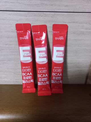 [인디닥터] 타이탄 BCAA 프로틴 젤리스틱 — 4점을 준 리뷰어가 2022년 5월 올린 사용 사진