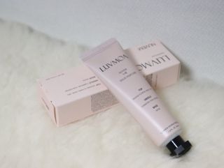 러브모아 향수 고체향수 승무원 고체향수 바르는 향수 니치향수 도손 우드세이지 앤 씨솔트 — 5점을 준 리뷰어가 2022년 11월 올린 사용 사진