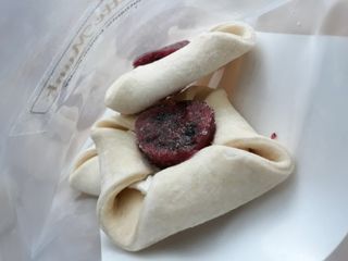 서브큐 메테뭉크 블루베리 크라운 냉동생지 (소포장) — 4점을 준 리뷰어가 2022년 6월 올린 사용 사진