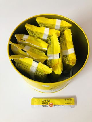 서울약사신협 프리미엄비타민C1000_2.5G x 100포 — 5점을 준 리뷰어가 2021년 5월 올린 사용 사진