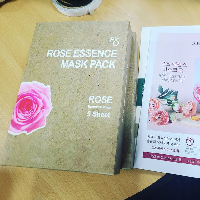 로즈 에센스 마스크팩 10매 리뷰 사진