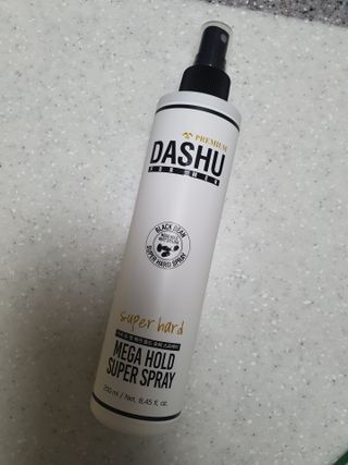 다슈코리아 다슈 포 맨 프리미엄 메가 홀드 슈퍼 스프레이 250ml — 3점을 준 리뷰어가 2021년 4월 올린 사용 사진